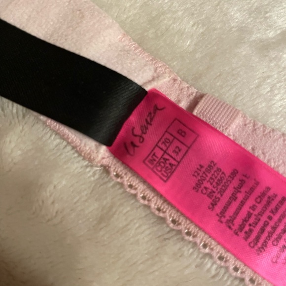 Brand new condition pink push up bra with rhinestone band lace la senza - Picture 4 of 4